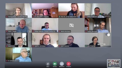Screenshot einer Videokonferenz.