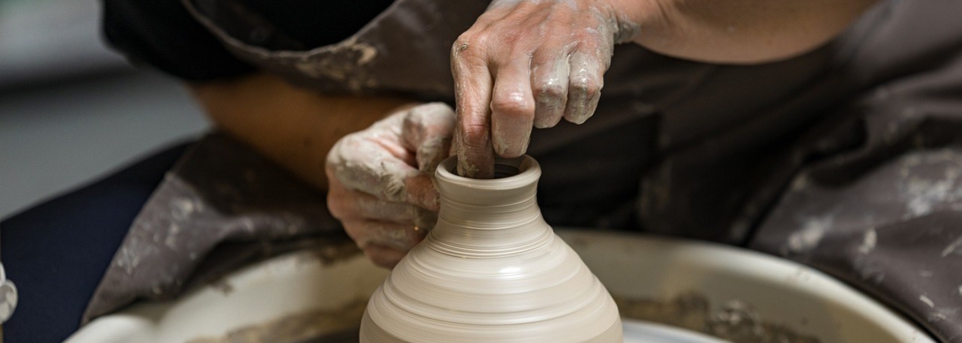 Titelbild zu Exploration und Systematisierung von Einsatzmöglichkeiten für Künstliche Intelligenz (KI) im Handwerk (DHI)